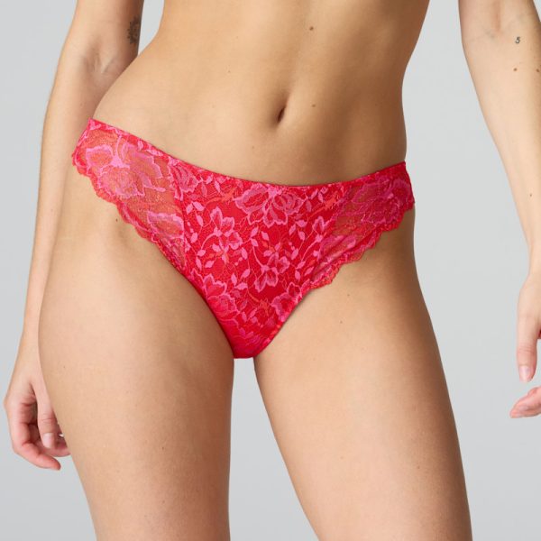 Manyla - String - Pixie Red